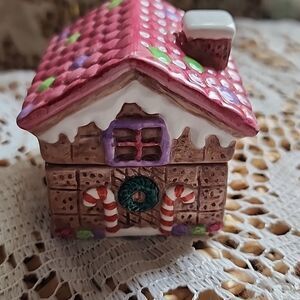 Vtg. Mini Gingerbread Trinket Box/Gift Box